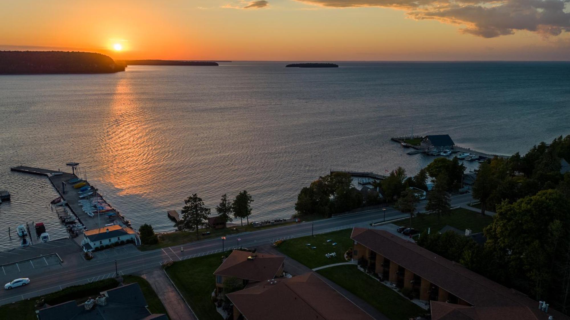 Pine Grove Resort Ифрейм Екстериор снимка
