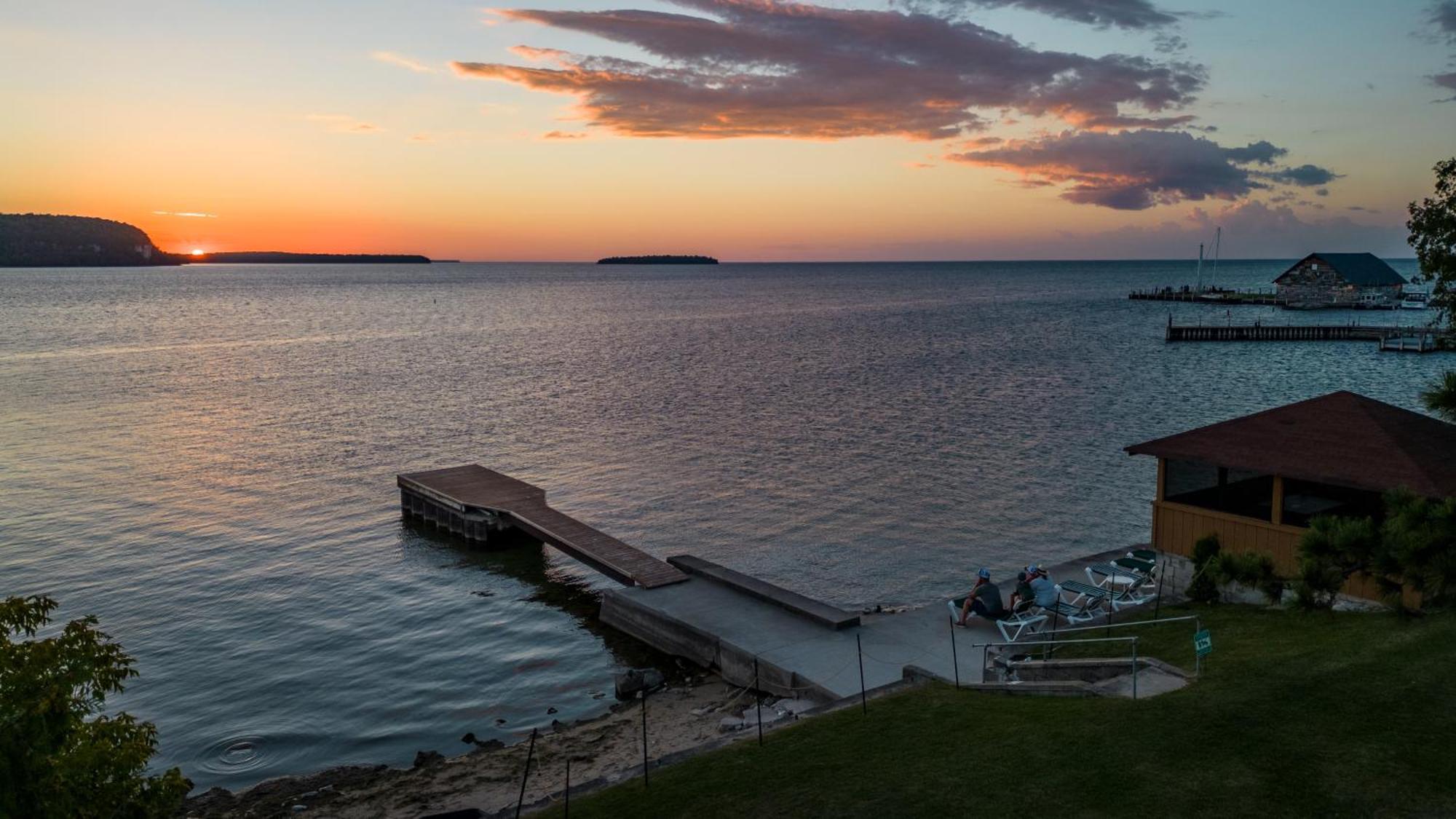 Pine Grove Resort Ифрейм Екстериор снимка