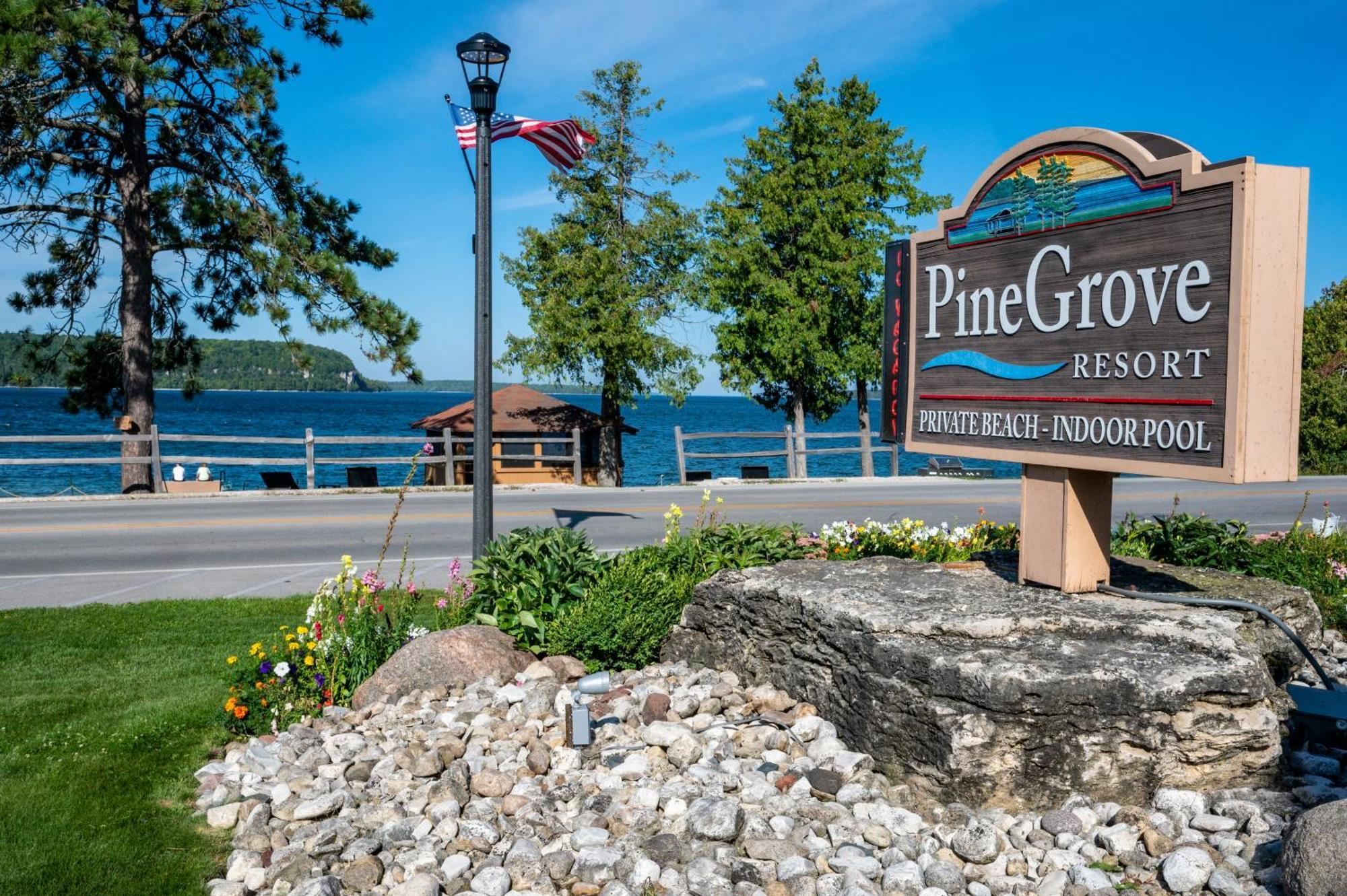 Pine Grove Resort Ифрейм Екстериор снимка