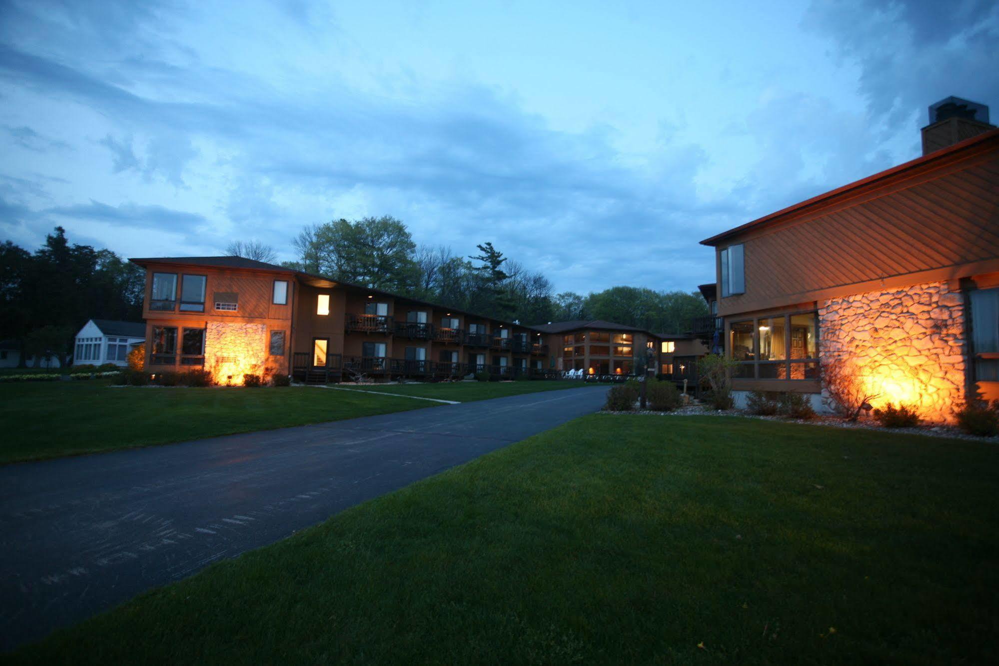 Pine Grove Resort Ифрейм Екстериор снимка